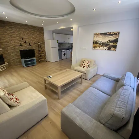 No8 Private Pool Villa